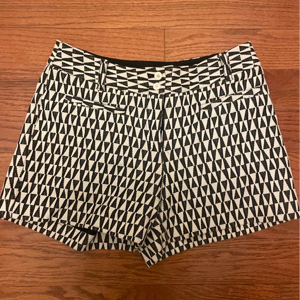 Geometric print shorts